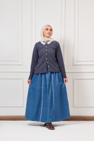 Asmaa Basha - Dark Grey Chic Sweater & Light Denim Outfit